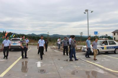 市領導來我校視察